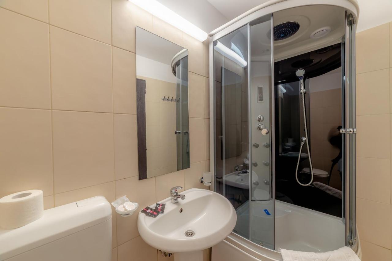 Pension Cluj Екстериор снимка