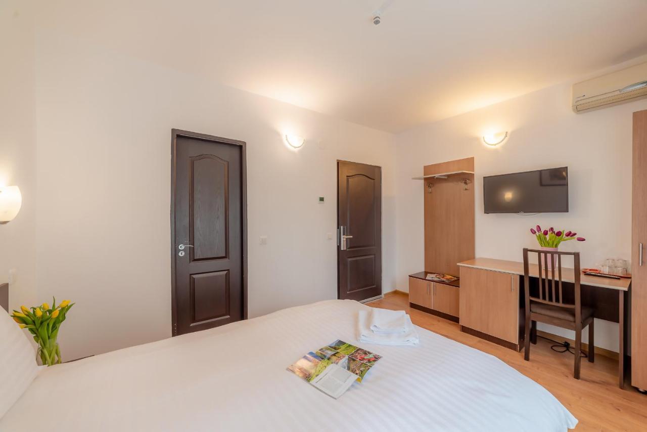 Pension Cluj Екстериор снимка