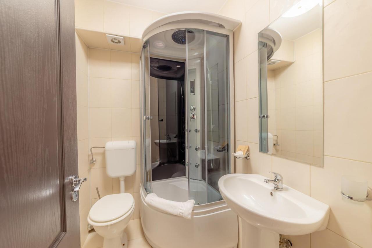 Pension Cluj Екстериор снимка